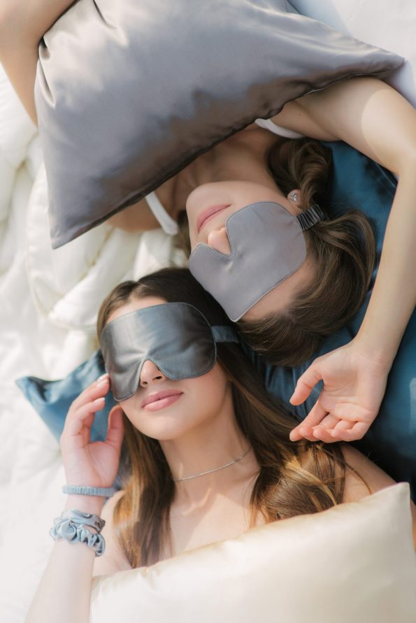 Silk sleep mask